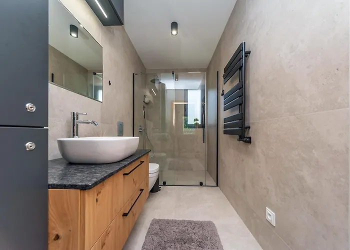 דירה Tosia Z Widokiem Na Gory I Garazem שצ'צ'ירק