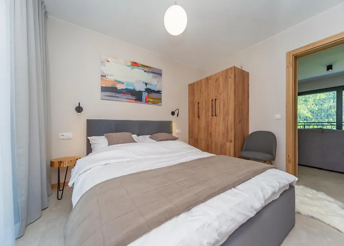 Tosia Z Widokiem Na Gory I Garazem * שצ'צ'ירק